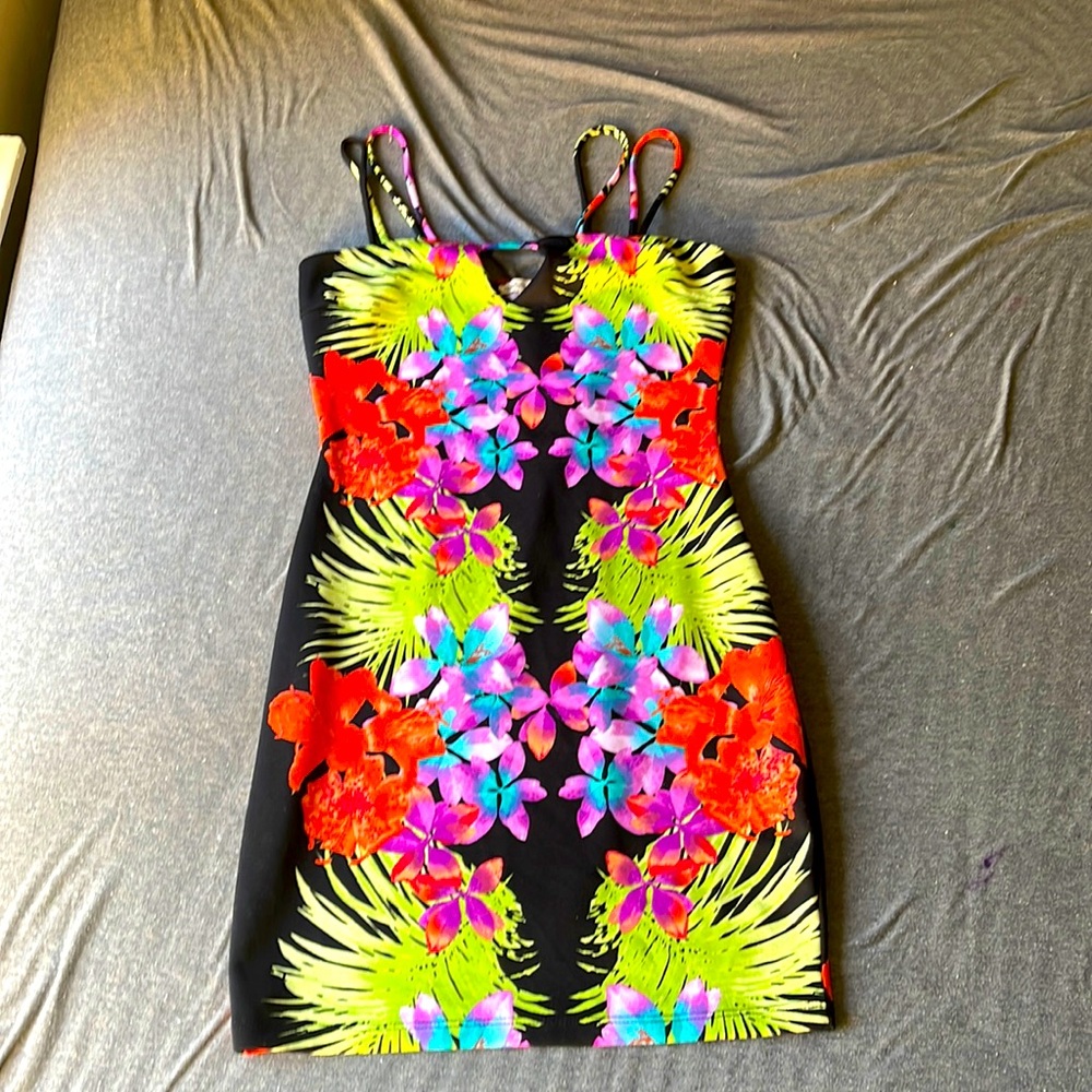 Charlotte Russe Dress. Mid-Thigh. Size M